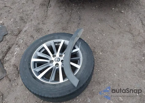 2017 Toyota Highlander Xle z USA, uszkodzony, nr VIN 5TDJZRFH2HS474987